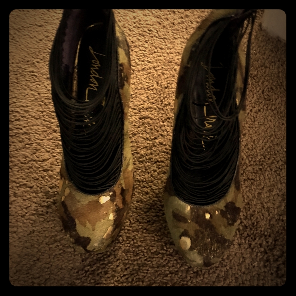 Camo heels